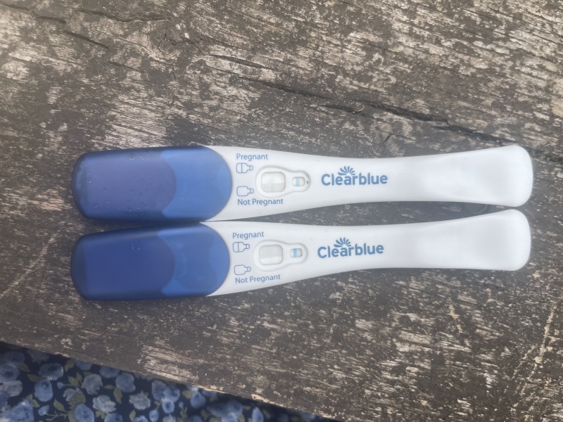 To ask if this pregnancy test looks positive?! 