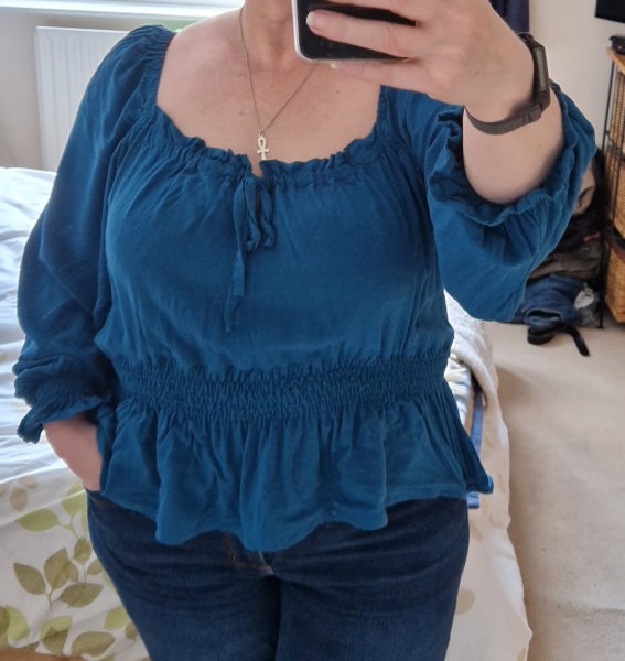 Stitch and bitch thread #6. What a yoke!