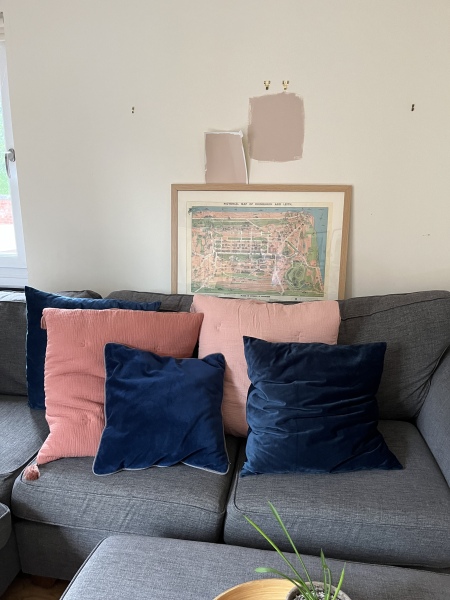 Do these colours go? And if so, which curtains? 