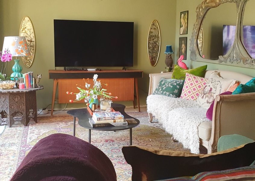 What colour is your front room