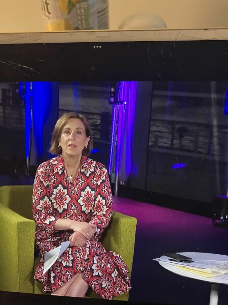 Help please: Kirsty Wark's dress on Newsnight