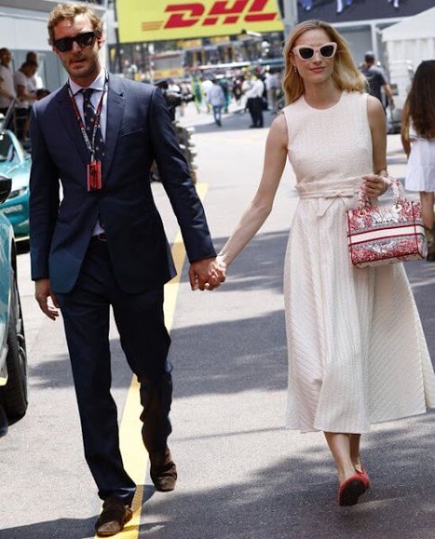 Royal Style and Beauty: St Edward's Crown is back in the box, time for more diamonds, glitter and frocks! 