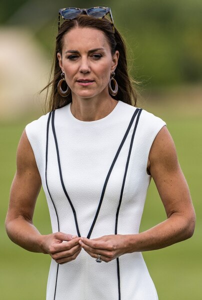 Photos of Catherine at Wimbledon - I wonder what her 'regime' is