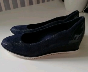 Stylish, flat, semi-smart, summer, closed-toe shoes don’t exist. 