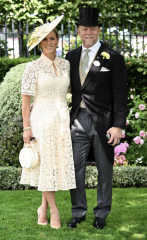 Royal Style and Beauty: Trooping forward - colour glitter and style but more tiaras may take a while..