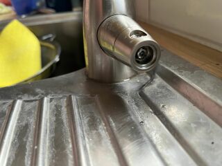 Any plumbers? Please help with this tap!