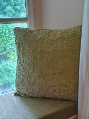 Do these colours go? And if so, which curtains? 