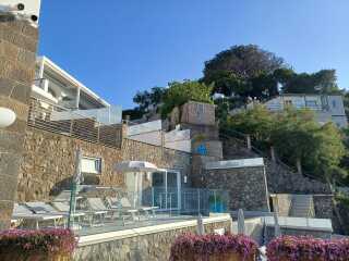 Serviced 2 bedroom apartment hotel recs