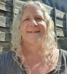 Find out what Mumsnet users thought of Garnier Ultimate Blends Honey Treasures hair regime