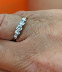 Please show me your eternity ring? 