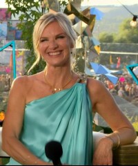 What is Jo Whiley wearing???   It's gorgeous 