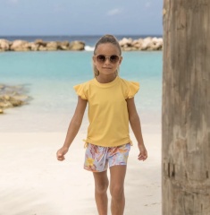 Swimsuit for self-conscious 13yo DD