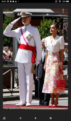 Royal Style and Beauty: St Edward's Crown is back in the box, time for more diamonds, glitter and frocks! 