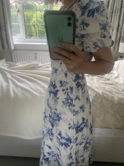 What size would you say I am? And could I wear this dress for work? 