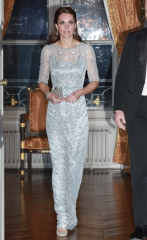 Royal Style and Beauty: St Edward's Crown is back in the box, time for more diamonds, glitter and frocks! 
