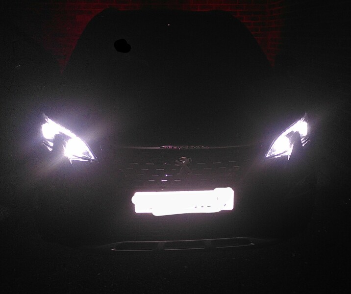 Really struggling with headlamp deflectors for France!