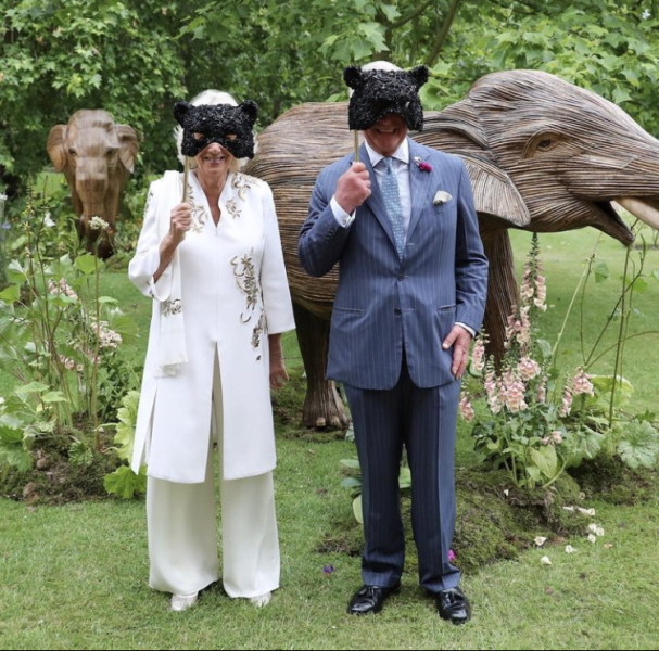 Royal Style and Beauty: Carpe Diadem! No tears or tiers, just tiaras please 