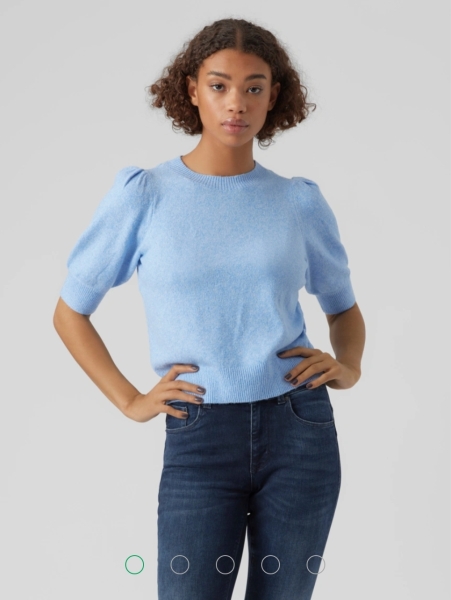 Can you find me a work top to go with this skirt please?