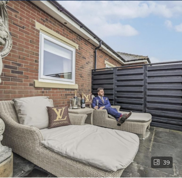 Useless sales photos