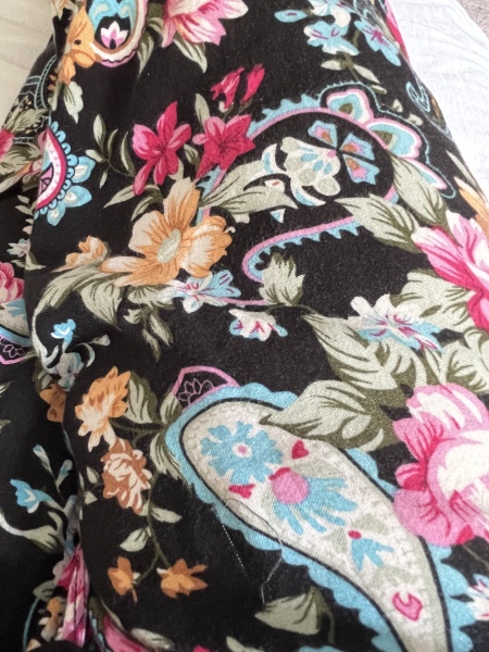 Stitch and bitch #7. Hanging by a thread