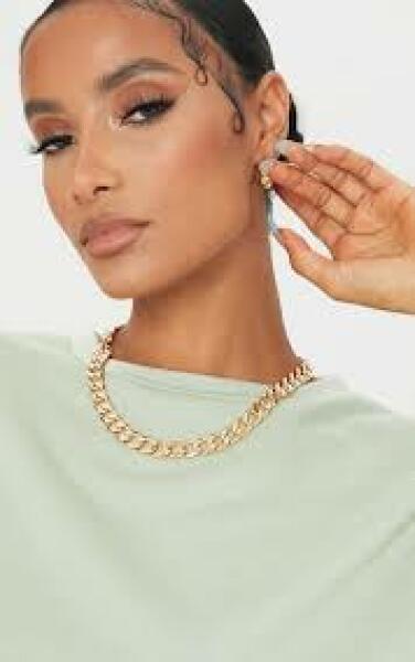 Jewellery for this dress