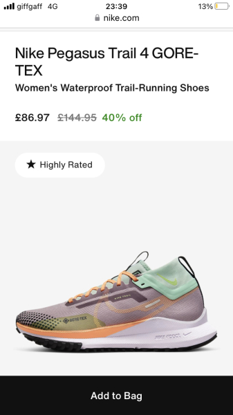 Walking trainers 