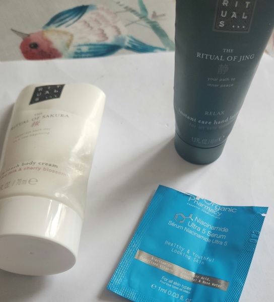 Do you get the urge to splurge on beauty products? Are your cupboards full of your stash? Join this group of beauty addicts!