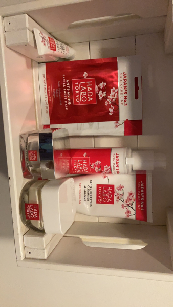 Do you get the urge to splurge on beauty products? Are your cupboards full of your stash? Join this group of beauty addicts!