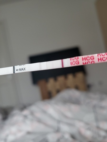 Very faint line? Or line eyes? 