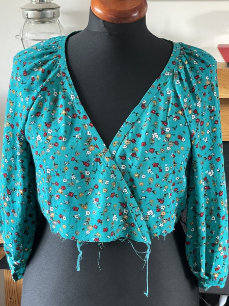 Stitch and bitch #7. Hanging by a thread