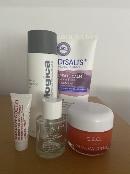 Do you get the urge to splurge on beauty products? Are your cupboards full of your stash? Join this group of beauty addicts!