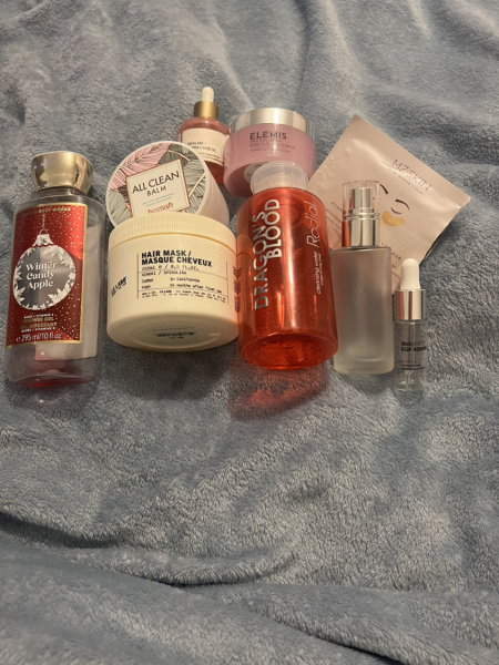 Addicted to buying beauty products? Are you a beauty product hoarder? This thread is for you!