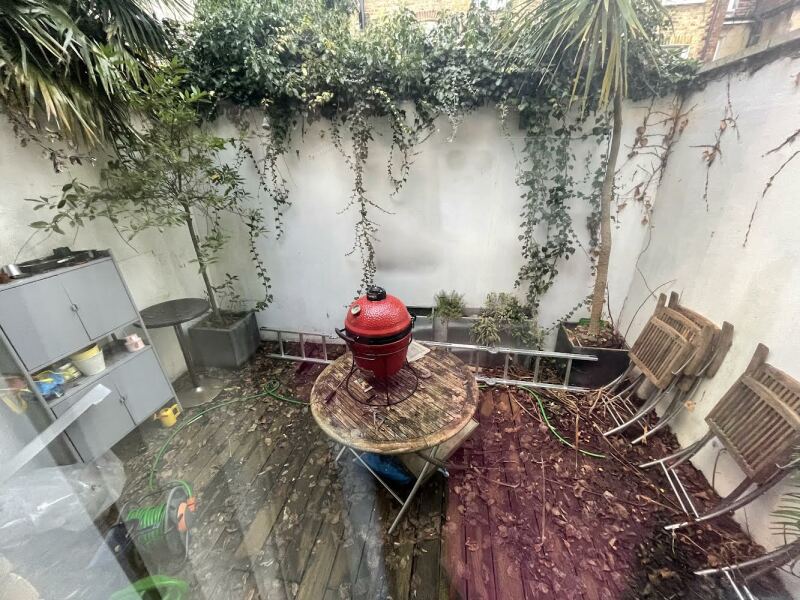What to do with this small patio 