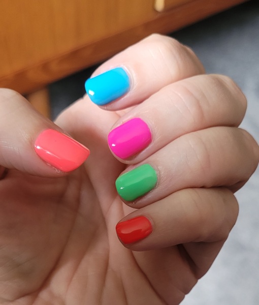 Show me your summer nail colours! Need inspiration. 