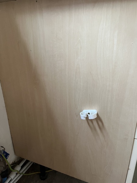 Finding kitchen base units to match existing?