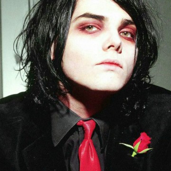 Pre-teen son wants to wear makeup