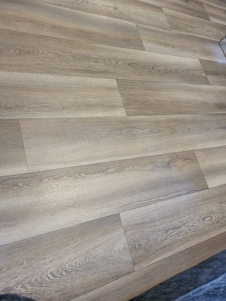 Vinyl floor