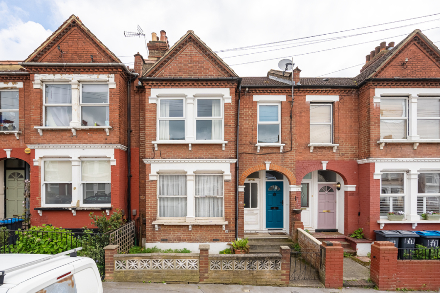Help me make a decision: conversion flat or house...