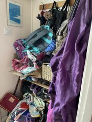 Anyone want to join a decluttering and cleaning thread?