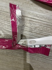 Preg Test control line v faint (4w5d pregnant!)