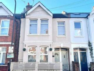 Help me make a decision: conversion flat or house...