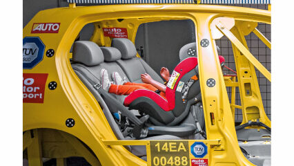 Rear facing with isofix 