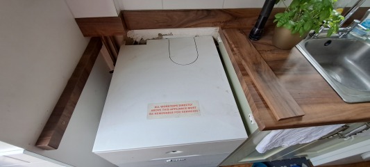 Slot in kitchen worktop