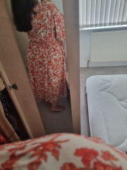 What do we think of this dress? Size 18