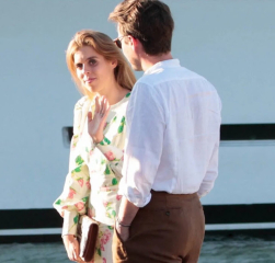 Royal Style and Beauty: Carpe Diadem! No tears or tiers, just tiaras please 