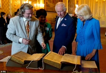 Royal Style and Beauty: Carpe Diadem! No tears or tiers, just tiaras please 