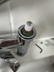 Is pigletJohn on here still or anyone who knows about plumbing? 
