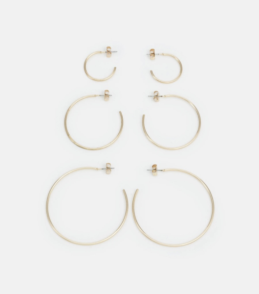 Gold hoop earrings - tacky or classy