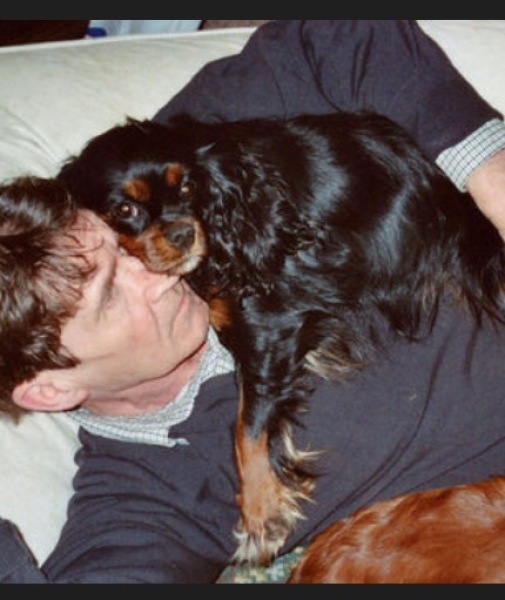 Dog breeds that lean (on people) - do you know any?