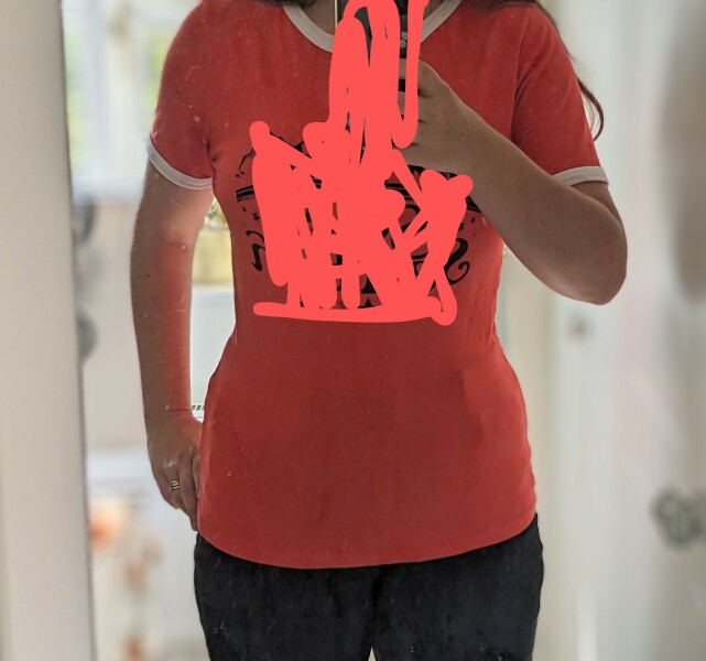 Flattering way to dress wide hips?